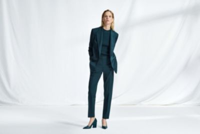 Tenues business pour femme sign&eacute;es BOSS