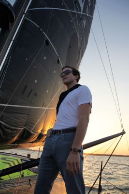 Influencer at BOSS boat in NYC