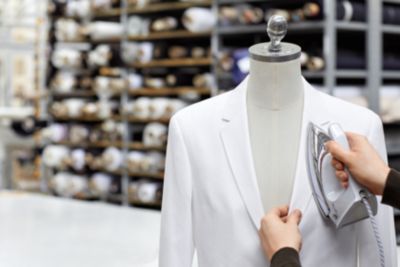 Le costume BOSS inspir&eacute; de celui de Michael Jackson