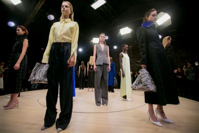 BOSS Womenswear Gallery Collection Fall / Winter 2018 Fashion show