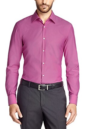 Find stylish business shirts for men from HUGO BOSS!