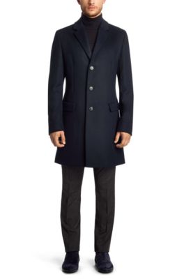 Find classic coats and short coats for men from HUGO BOSS!