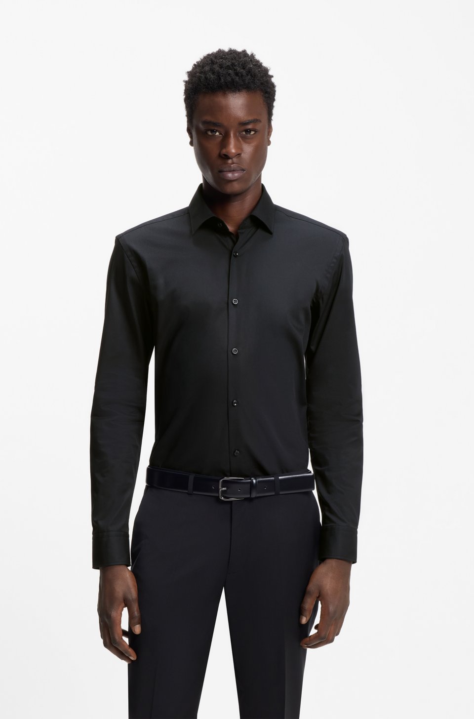 Slim-fit shirt in easy-iron cotton poplin