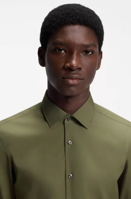 Slim-fit shirt in easy-iron cotton poplin
