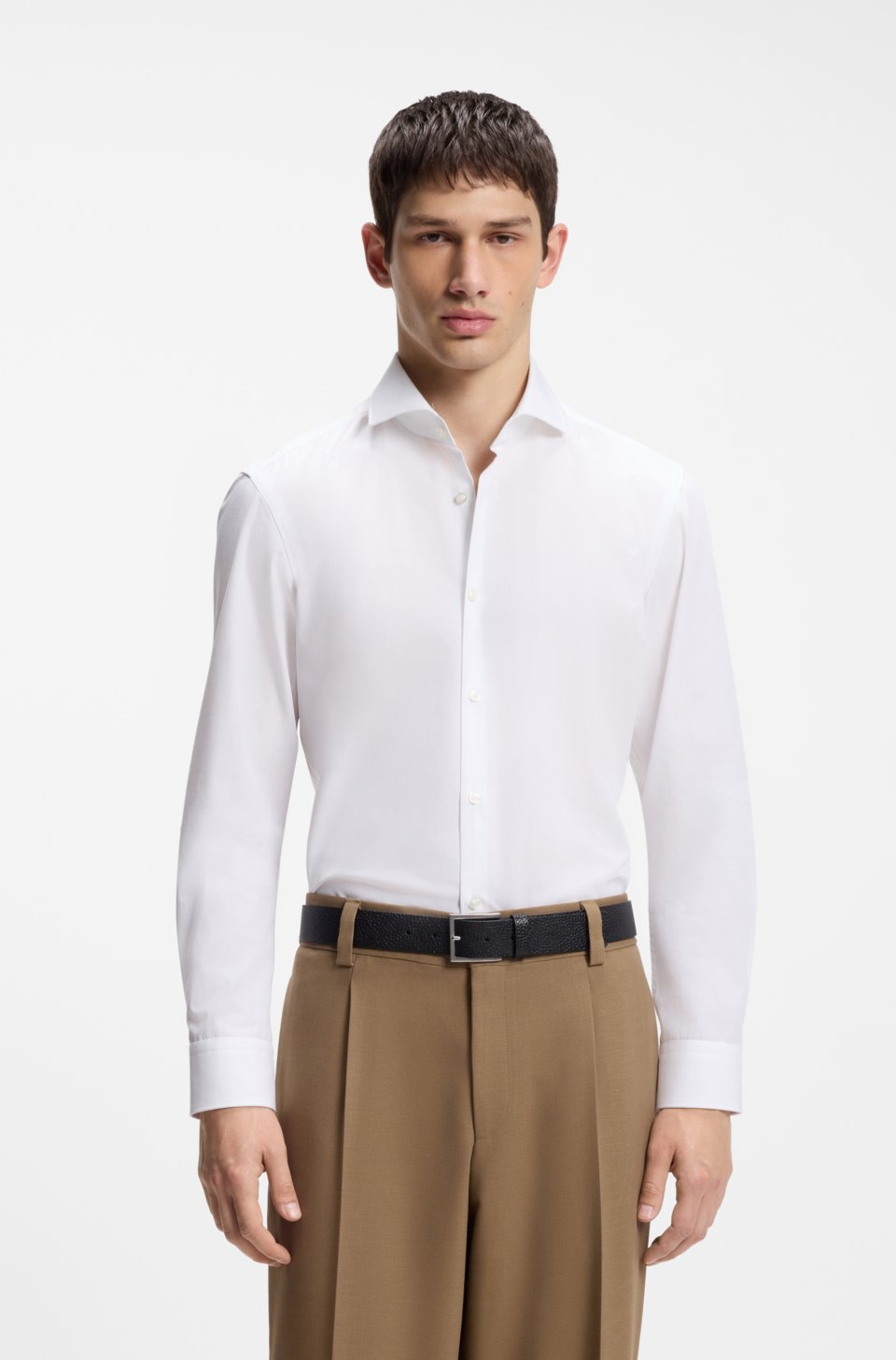 Slim-fit shirt in cotton with spread collar