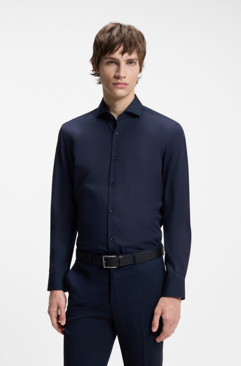 Slim-fit shirt in cotton with spread collar