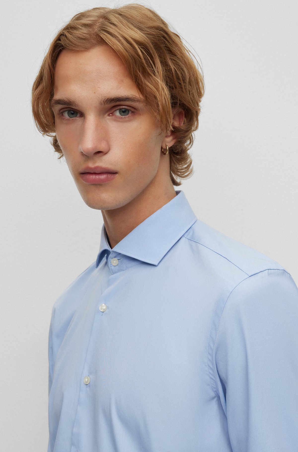 Slim-fit shirt in cotton with spread collar, Light Blue