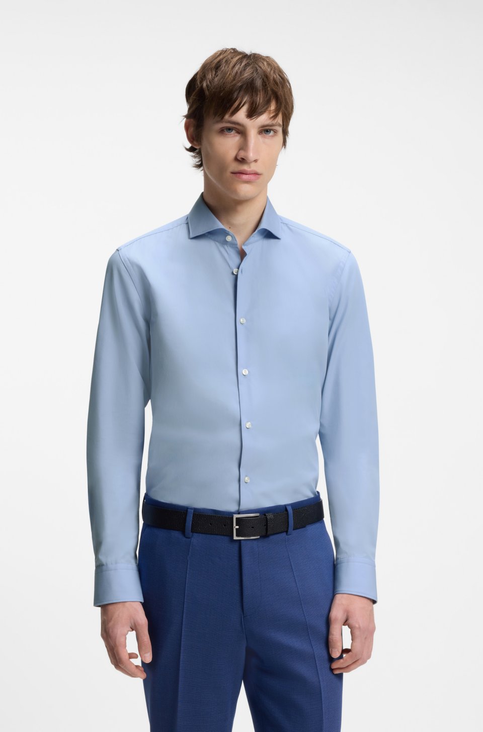 Slim-fit shirt in cotton with spread collar