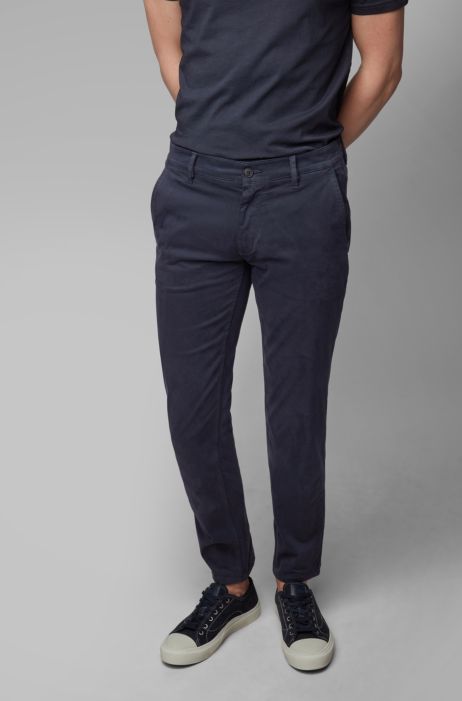 snesevis binde Pløje BOSS - Slim-fit casual chinos in brushed stretch cotton