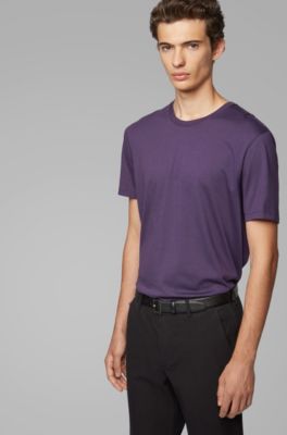 purple t shirt outfit mens