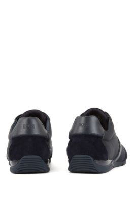 black trainers without laces