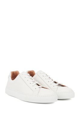 white leather low top sneakers