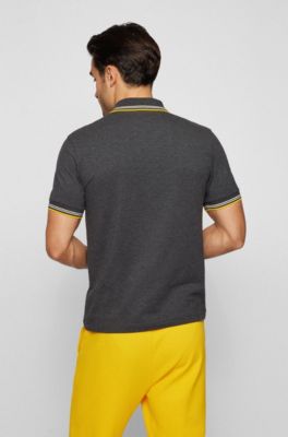 Polo slim fit de piqu&eacute; el&aacute;stico con logo curvado, Gris oscuro