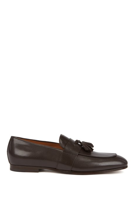 Italian-made loafers in goat leather with tassel trim, Dark Brown