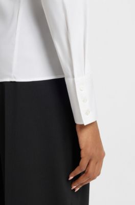 Slim-Fit Bluse aus b&uuml;gelleichter Popeline, Wei&szlig;