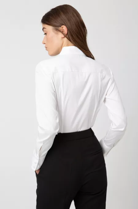 Slim-fit blouse in easy-iron poplin