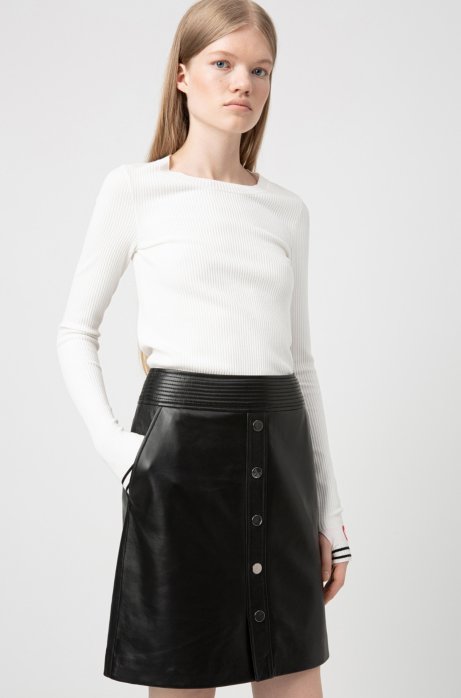 A linien rock mit knopfleiste