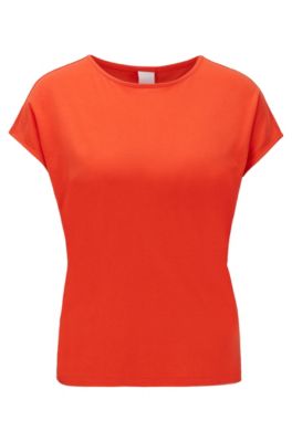 hugo boss tag on sleeve
