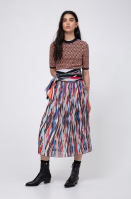 skirt with zigzag-stripe print