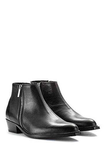 Hugo Zipped Ankle Boots In Grained Leather With Metallic Detail In Black