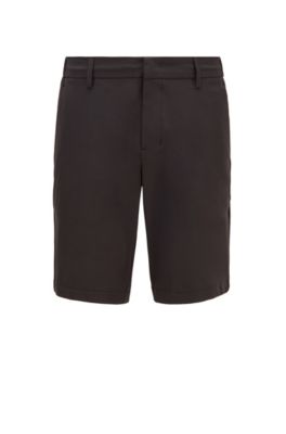 Slim-fit shorts in water-repellent 