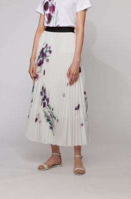 skirt with placed floral print