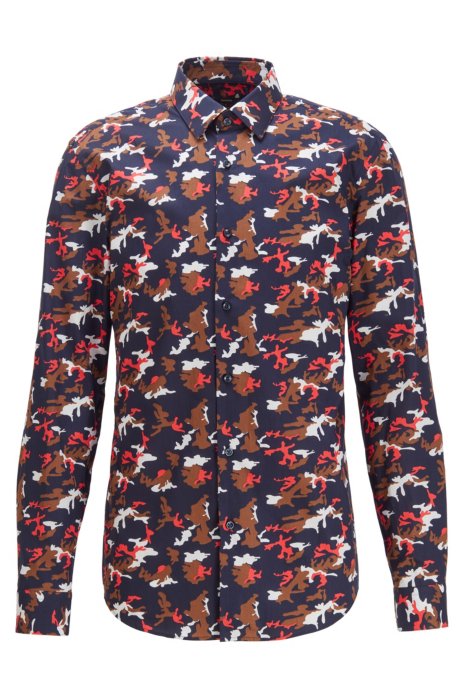 Slim-fit shirt in cotton poplin with camouflage print, Red