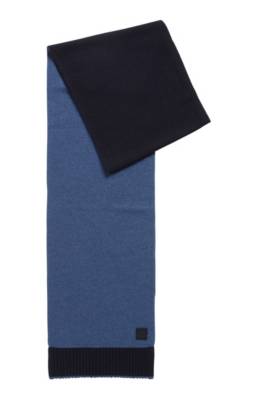Écharpe en maille unie avec badge logo gommé