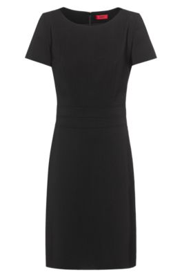 Short-sleeved shift dress in worsted 