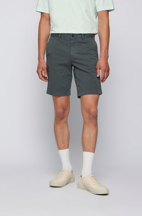Slim-fit shorts in stretch-cotton twill, Dark Green