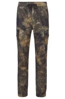 Pantalon cargo Relaxed Fit à imprimé camouflage