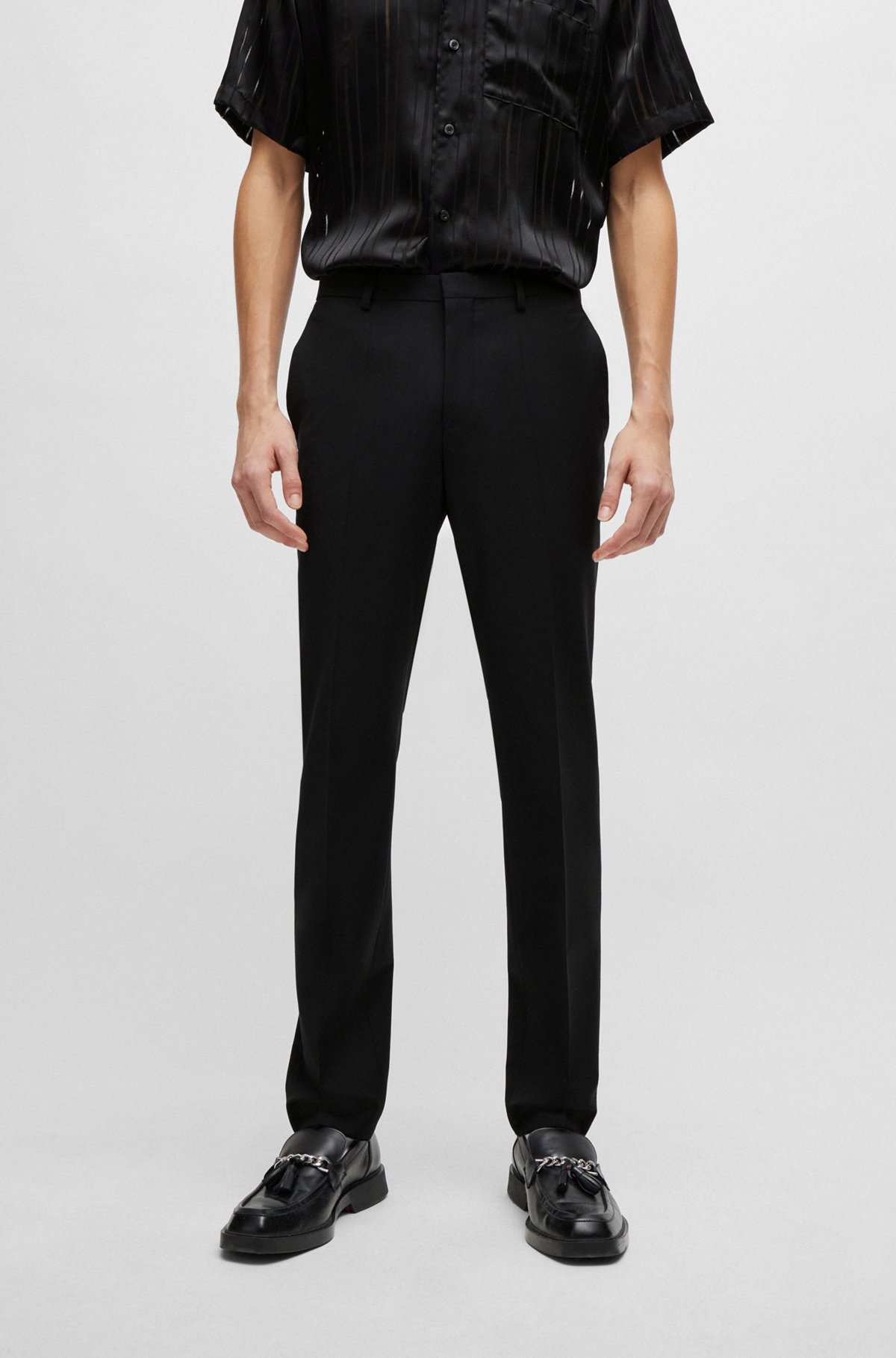 Extra-slim-fit suit in a super-flex wool blend, Black