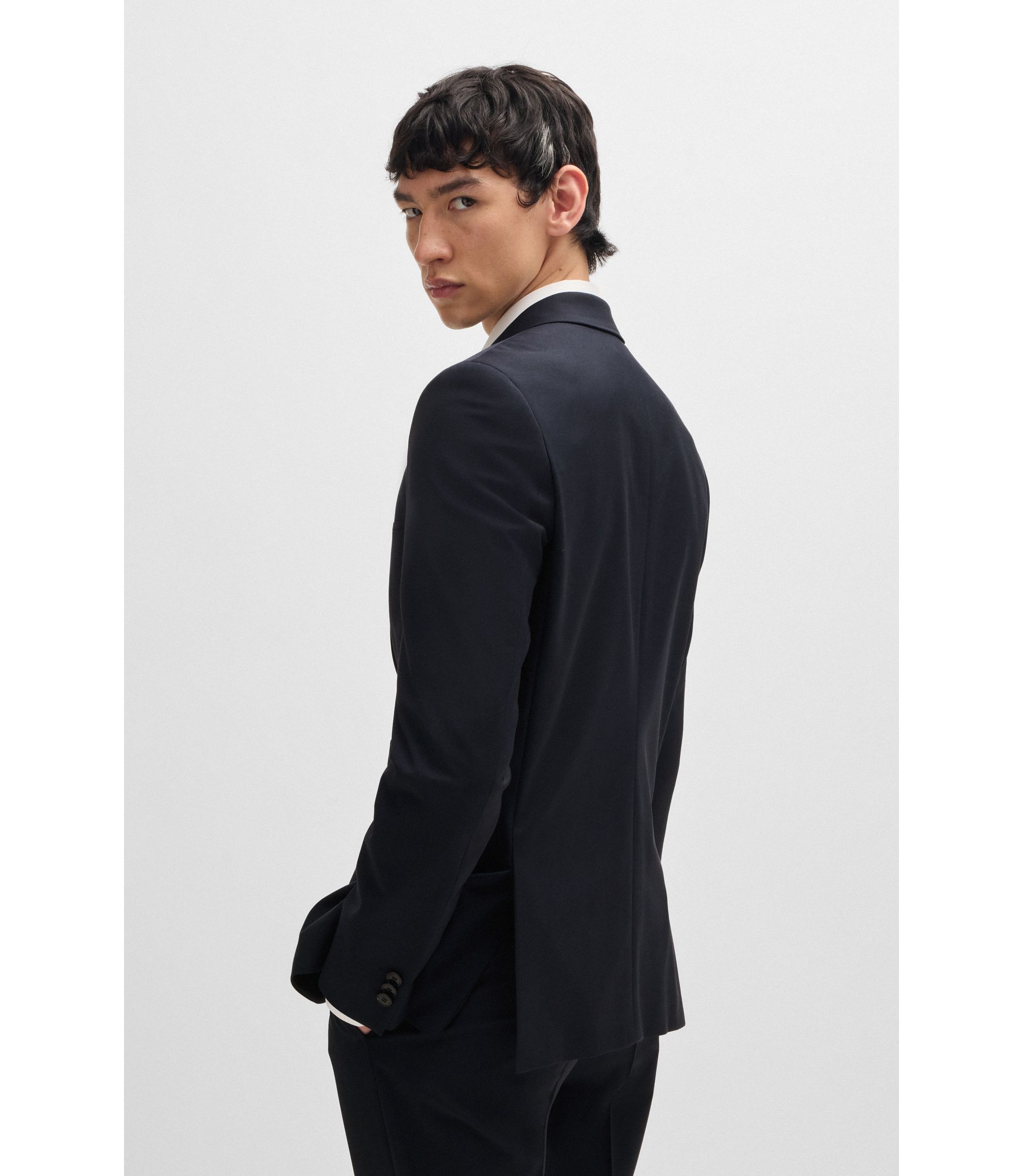 hbeu50450994_405_360?wid=1980&