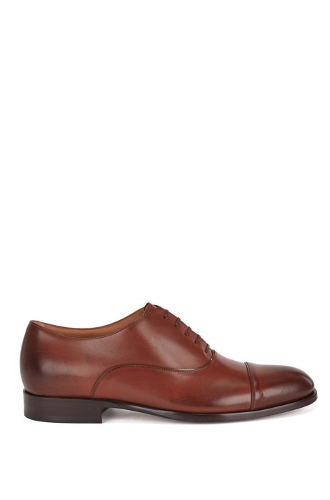 Italian-made cap-toe Oxford shoes in calf leather, Light Brown