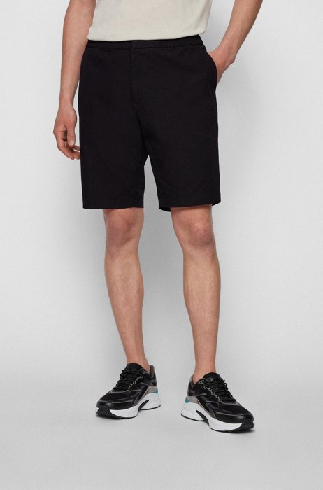Slim-Fit Shorts aus Bi-Stretch-Baumwoll-Mix mit Twill-Struktur, Schwarz