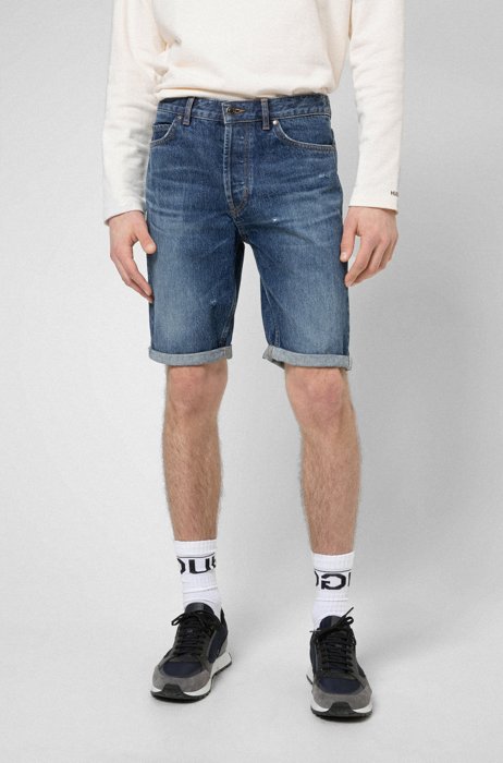Blue tapered-fit denim shorts with manifesto logo patch, Blue