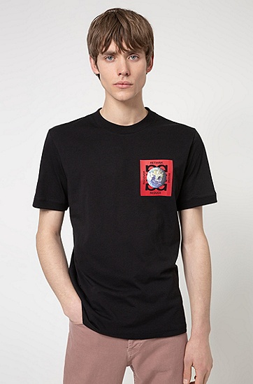胸前饰有艺术图案的常规版型 Recot²® 棉质 T 恤,  001_Black