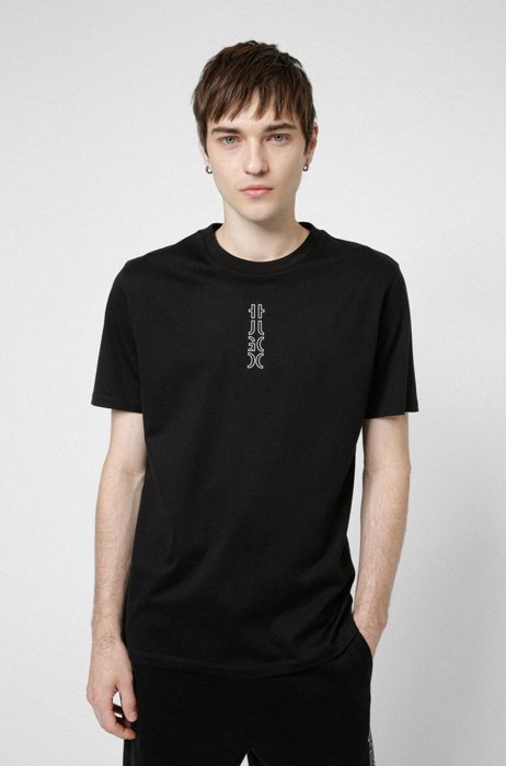 T-shirt in cotone biologico con logo troncato, Nero