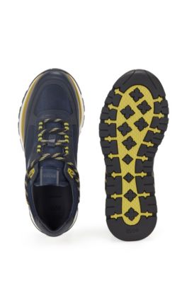 hiking style trainers