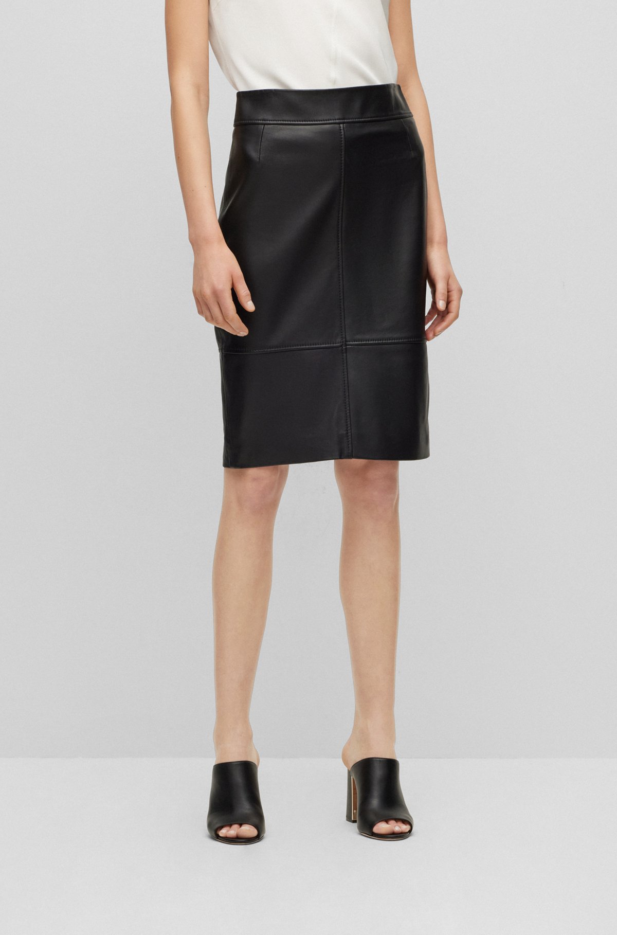 Regular-fit pencil skirt in soft leather, Black