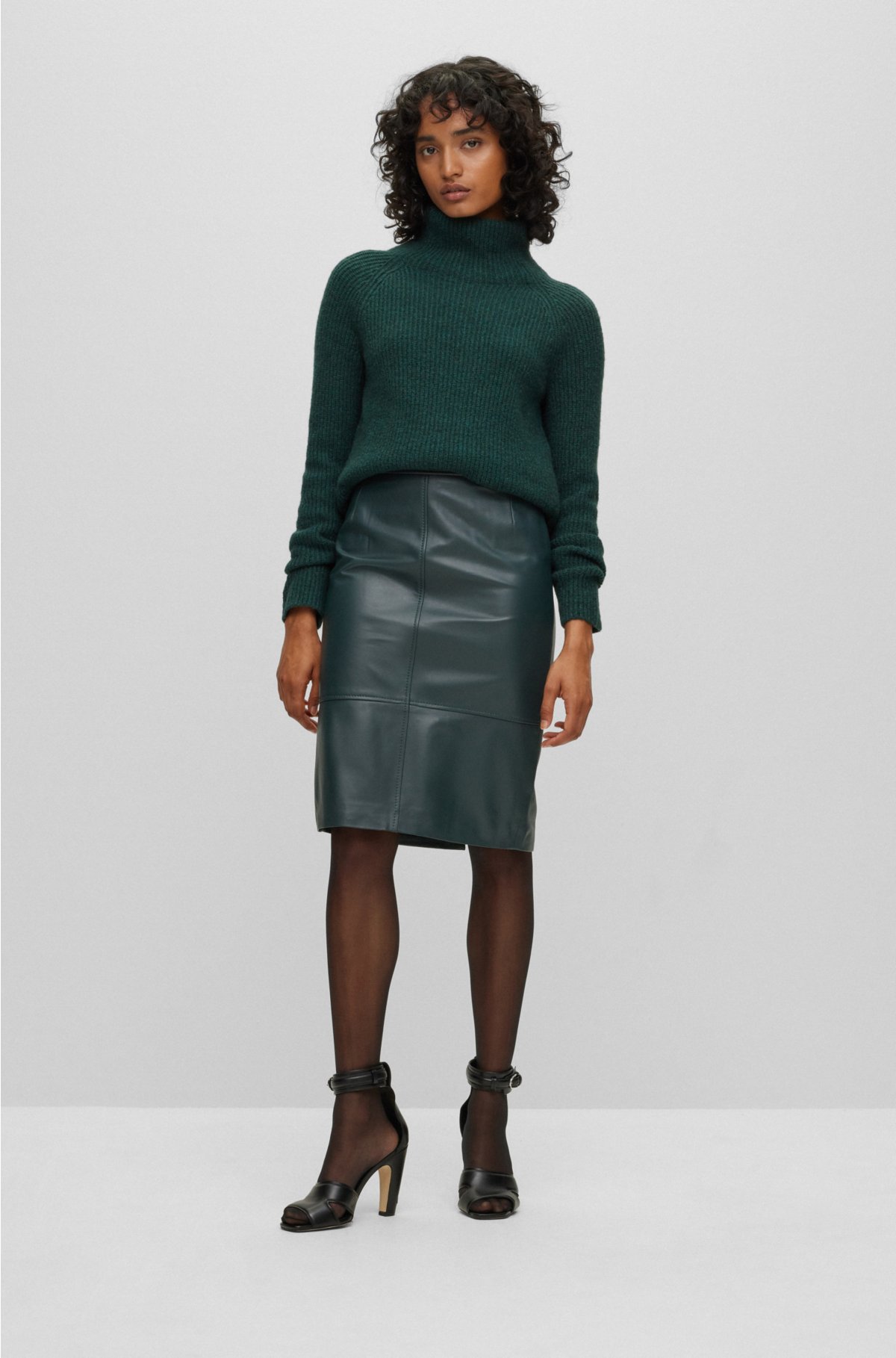 Leather pencil skirt with panelled details, Dark Green