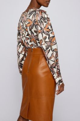 leather pencil skirt