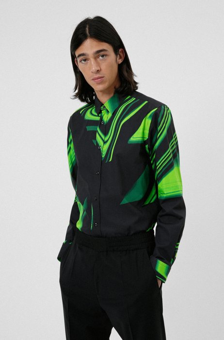 Camisa relaxed fit en lona de algodón con estampado digital abstracto, Verde