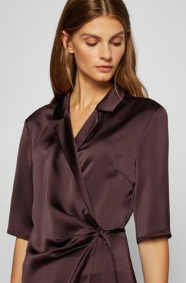 BOSS - Wickelkleid aus Satin mit Bindegürtel