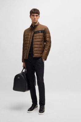 VESTE DÉPERLANTE AVEC BANDE LOGOTÉE EFFET 3D