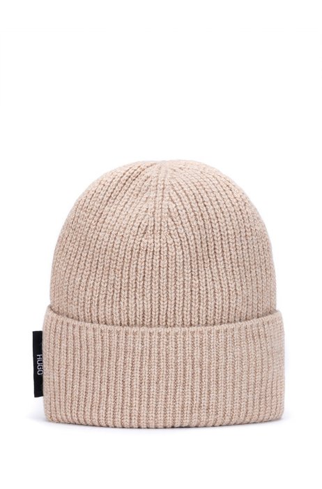 Ribbed beanie hat with vertical logo label, Light Brown