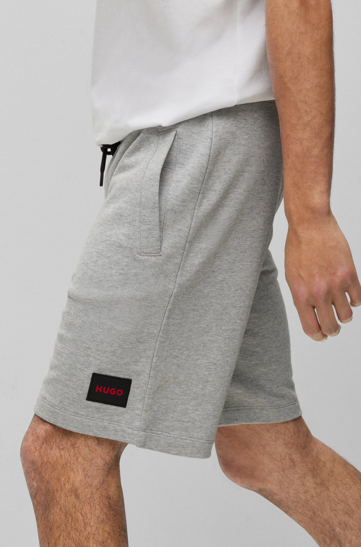 French-terry-cotton shorts with red logo label, Light Grey