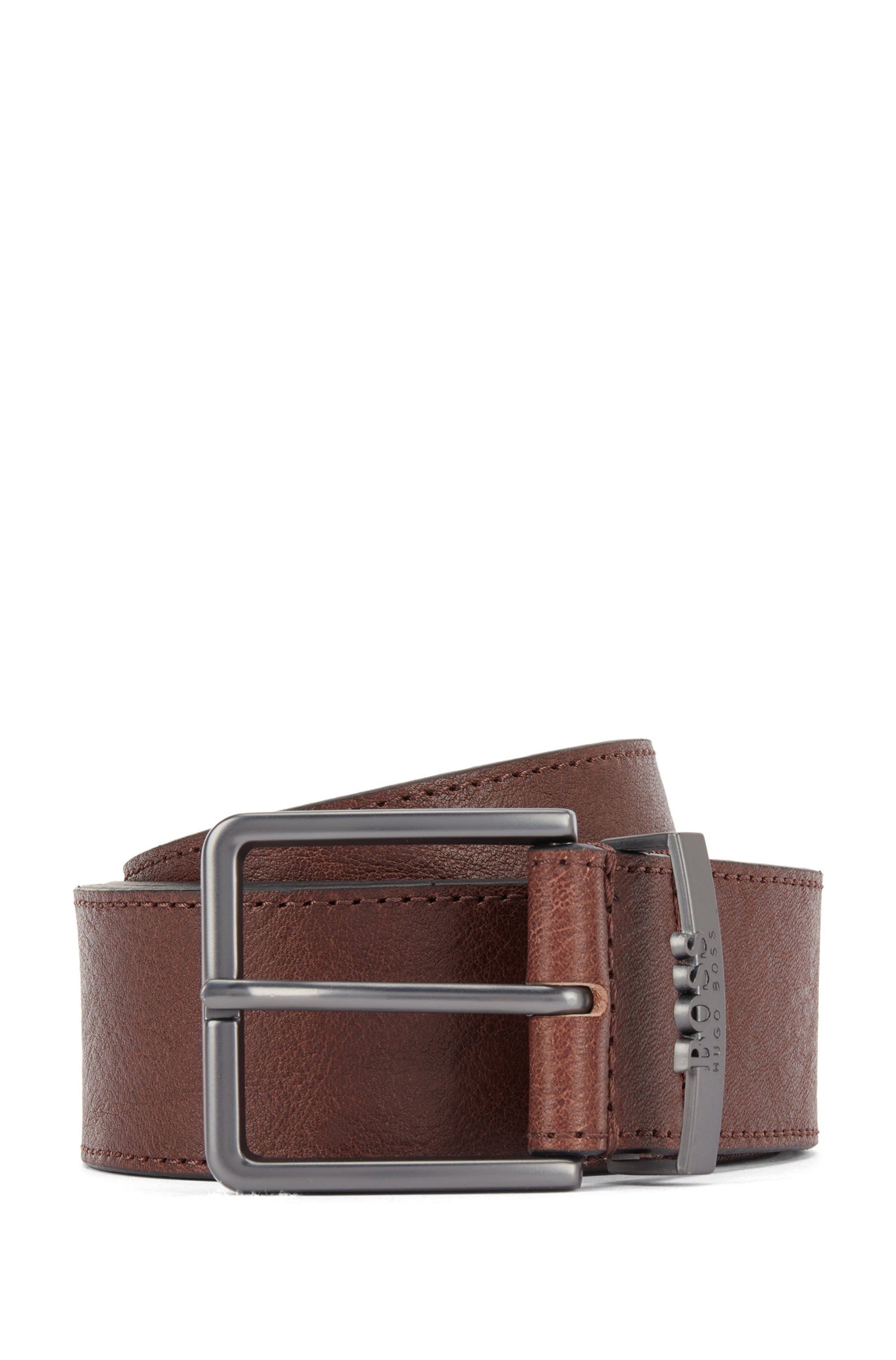 Cinturón con hebilla de aguja en piel curtida italiana con logo en la trabilla, Marrón oscuro