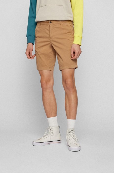 Slim-fit shorts in twill van stretchkatoen, Beige