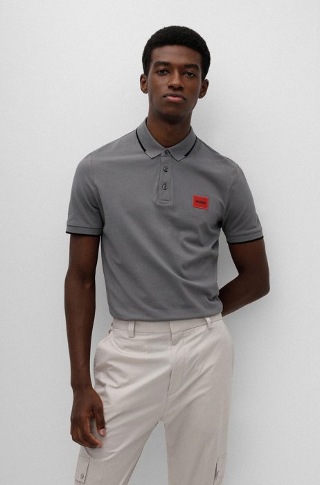 Slim-Fit Poloshirt aus Baumwoll-Piqué mit rotem Logo-Label, Hellgrau